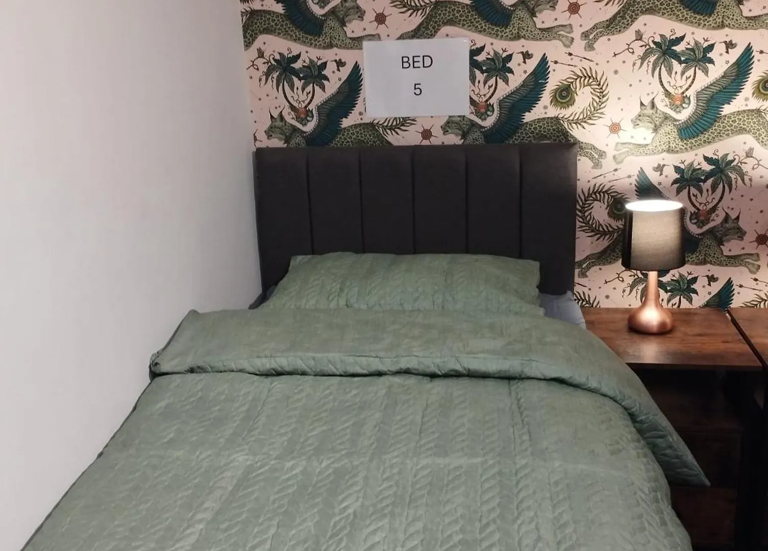 Brighton Central Accommodation Hostel